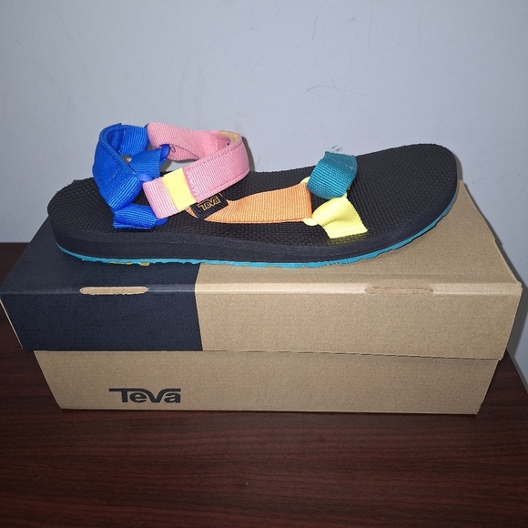 A pair of Teva Original Universal sandals with multicolored straps. NWT - Picture 3 of 9